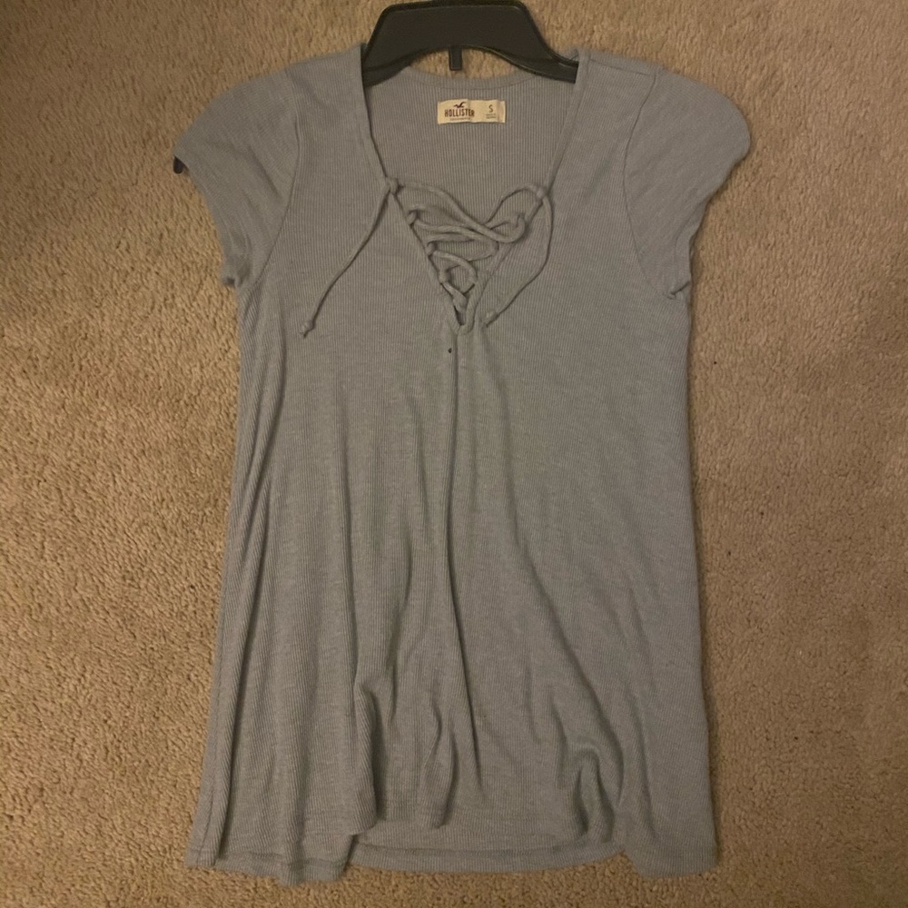 Hollister Tee